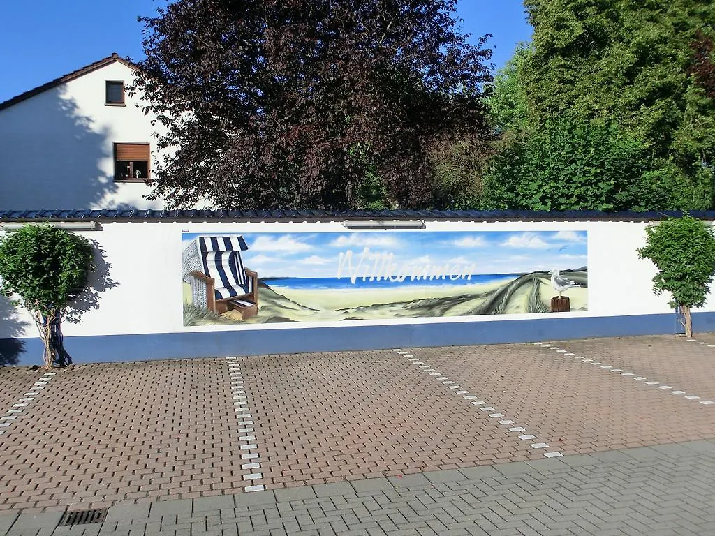 Hotel Am Schwimmbad Hattersheim am Main